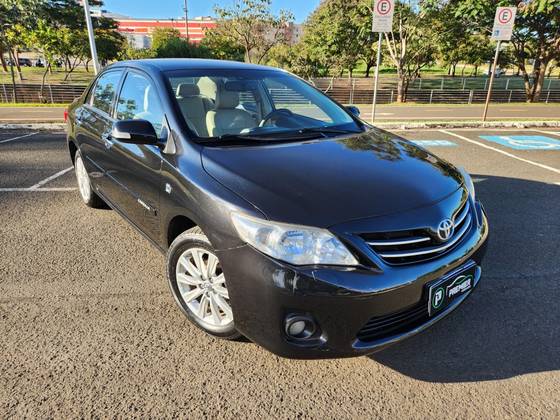 TOYOTA COROLLA 2.0 ALTIS 16V FLEX 4P AUTOMÁTICO TOYOTA COROLLA 2.0 ALTIS 16V FLEX 4P AUTOMÁTICO